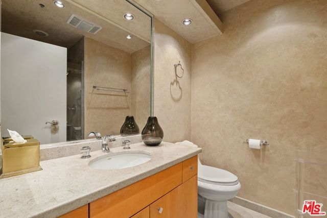 10790 Wilshire Boulevard 1001, Los Angeles, CA 90024