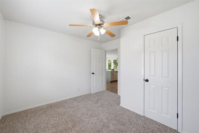 305 Avenue I, Lacy Lakeview, TX 76705
