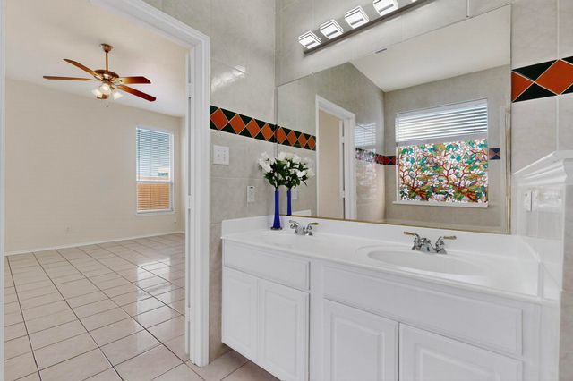 3061 Elmbrook Drive, Grand Prairie, TX 75052