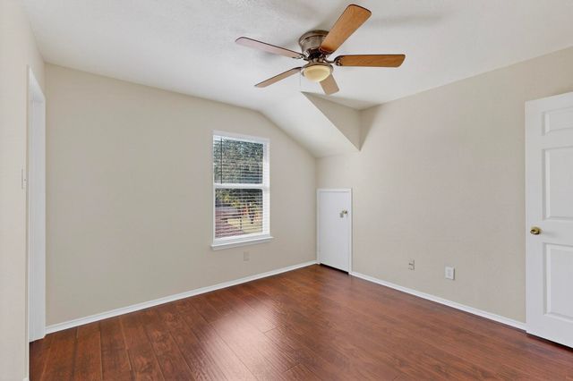 3061 Elmbrook Drive, Grand Prairie, TX 75052