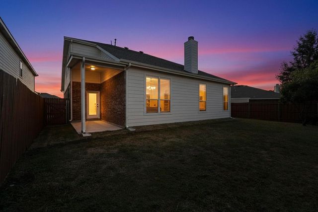 3061 Elmbrook Drive, Grand Prairie, TX 75052