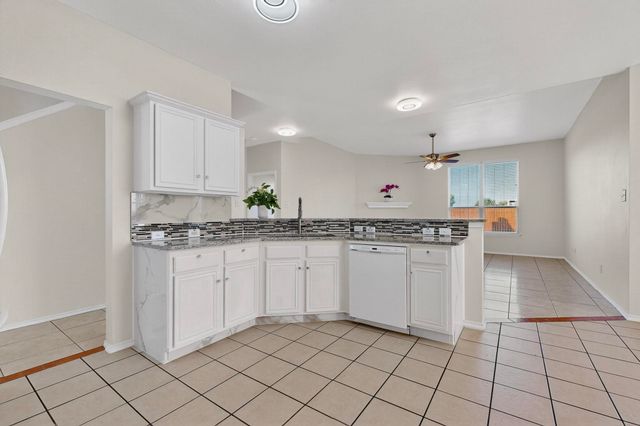3061 Elmbrook Drive, Grand Prairie, TX 75052