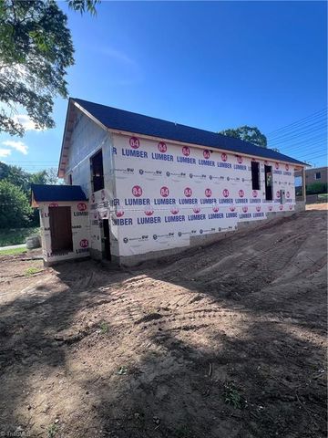 921 Redding Drive, High Point, NC 27260
