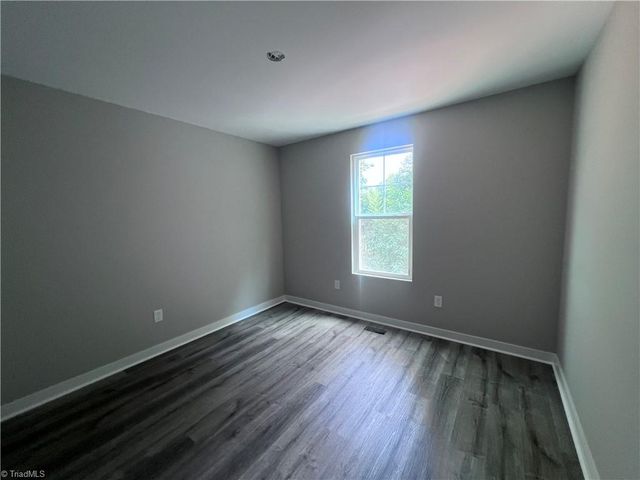 921 Redding Drive, High Point, NC 27260