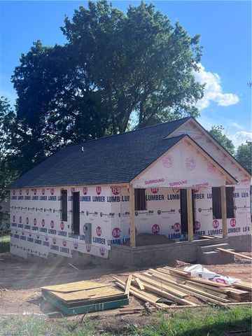 921 Redding Drive, High Point, NC 27260