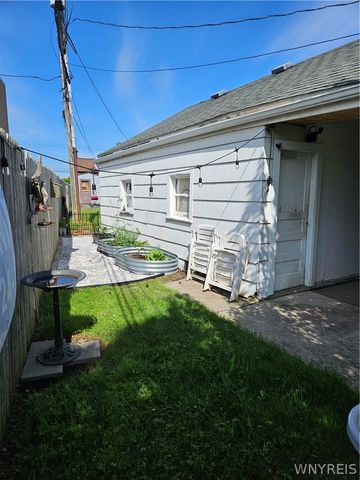 11 Loretto Drive, Cheektowaga, NY 14225