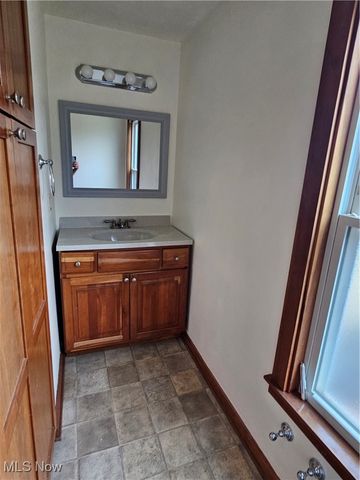 46 & 48 Hyde Avenue, Niles, OH 44446