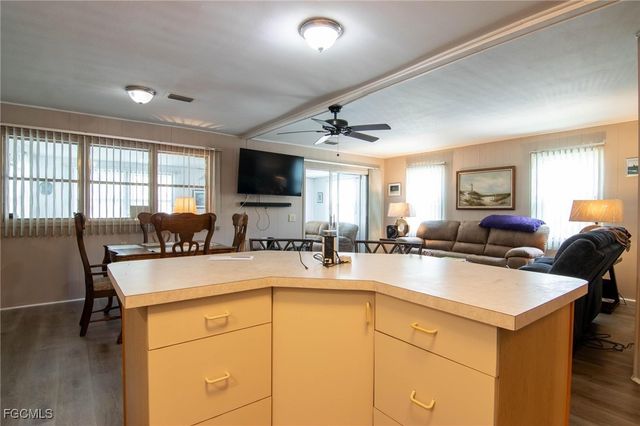 653 Future DR, North Fort Myers, FL 33917