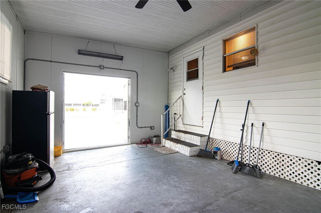 653 Future DR, North Fort Myers, FL 33917