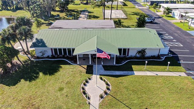 653 Future DR, North Fort Myers, FL 33917