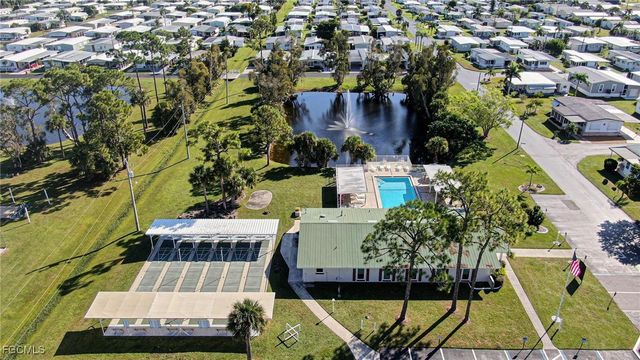 653 Future DR, North Fort Myers, FL 33917