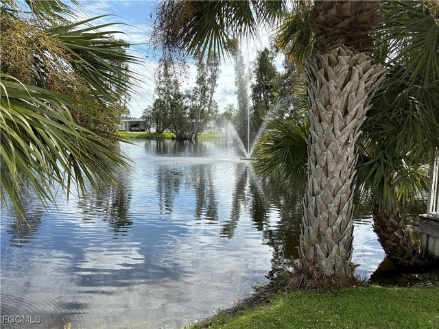 653 Future DR, North Fort Myers, FL 33917