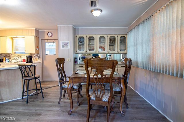 653 Future DR, North Fort Myers, FL 33917