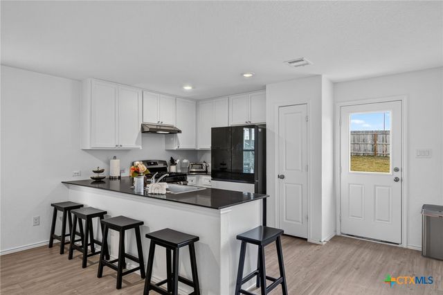 236 Kayden Court, Marion, TX 78124