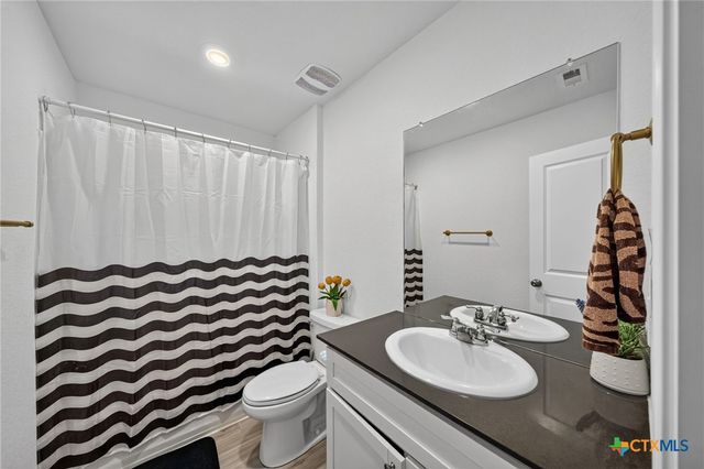 236 Kayden Court, Marion, TX 78124