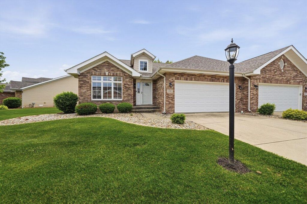 11913 W 107th Place, St. John, IN 46373