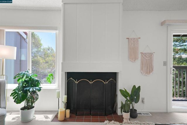 4430 Eagle Peak Rd D, Concord, CA 94521