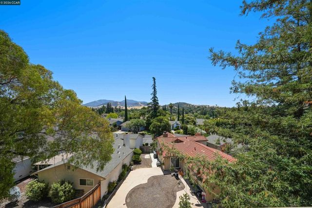 4430 Eagle Peak Rd D, Concord, CA 94521