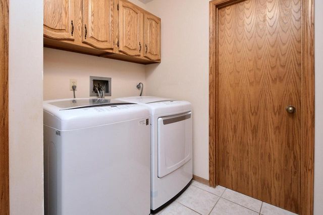 386 PLEASANT HILL DRIVE, Winona, MN 55987