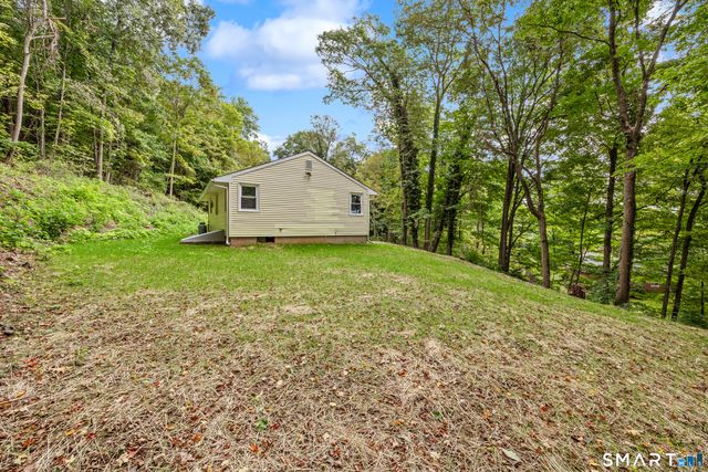30 Mountain View Terrace, North Branford, CT 06513