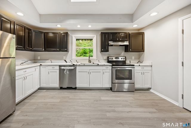 30 Mountain View Terrace, North Branford, CT 06513