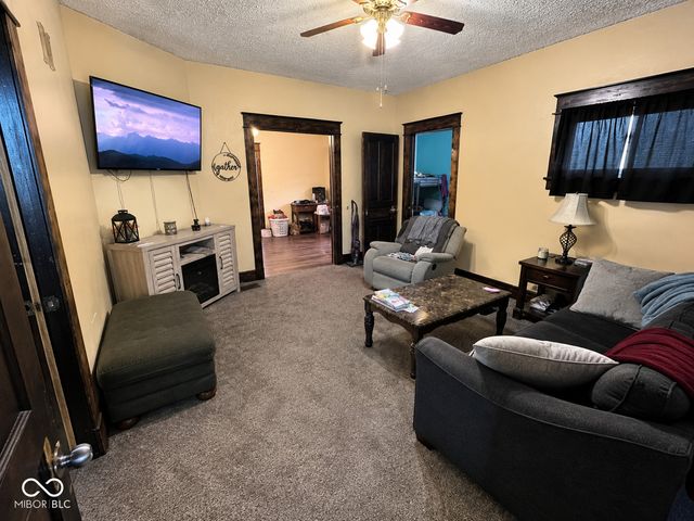 1109 E Main Street, Crawfordsville, IN 47933