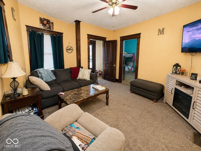 1109 E Main Street, Crawfordsville, IN 47933