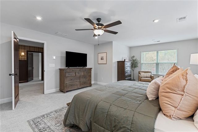 5070 Sierra Creek Drive, Hoschton, GA 30548