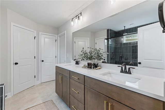 5070 Sierra Creek Drive, Hoschton, GA 30548