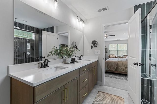 5070 Sierra Creek Drive, Hoschton, GA 30548