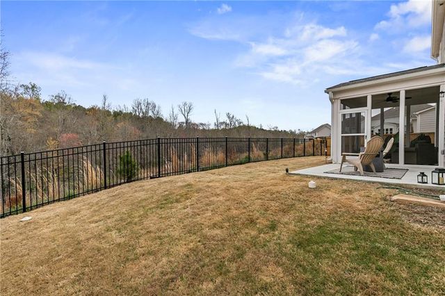 5070 Sierra Creek Drive, Hoschton, GA 30548