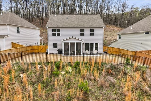 5070 Sierra Creek Drive, Hoschton, GA 30548