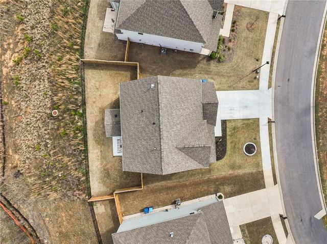 5070 Sierra Creek Drive, Hoschton, GA 30548