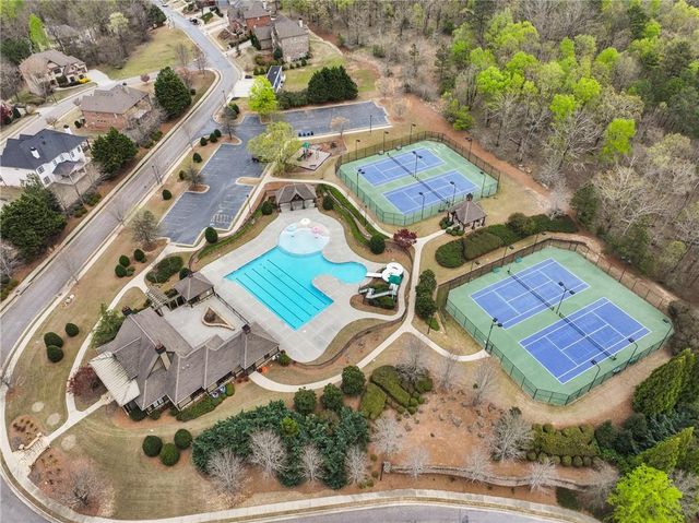 5070 Sierra Creek Drive, Hoschton, GA 30548