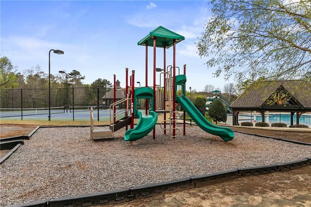 5070 Sierra Creek Drive, Hoschton, GA 30548