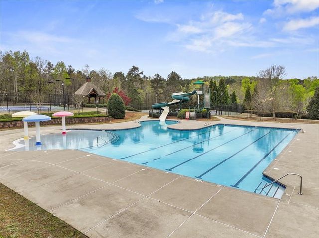 5070 Sierra Creek Drive, Hoschton, GA 30548