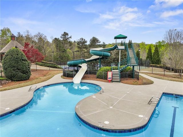 5070 Sierra Creek Drive, Hoschton, GA 30548