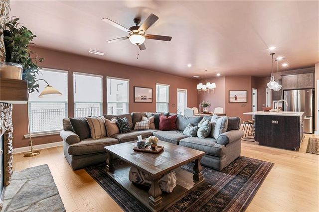 5070 Sierra Creek Drive, Hoschton, GA 30548