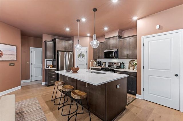 5070 Sierra Creek Drive, Hoschton, GA 30548