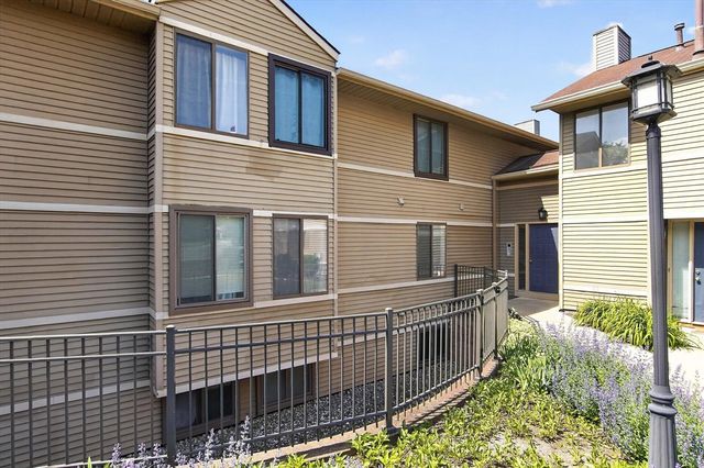350 Briarcrest Drive 158, Ann Arbor, MI 48104