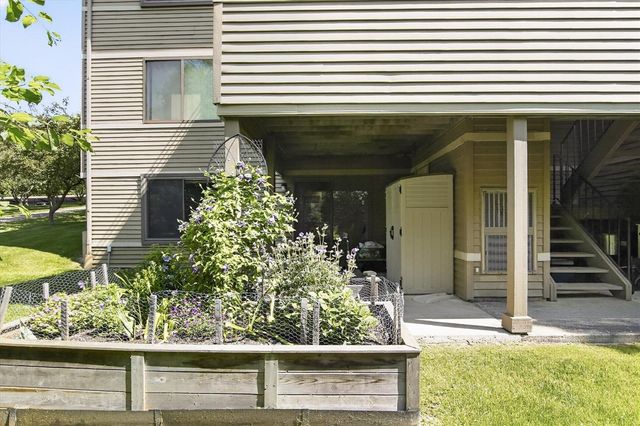 350 Briarcrest Drive 158, Ann Arbor, MI 48104