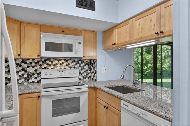 350 Briarcrest Drive 158, Ann Arbor, MI 48104
