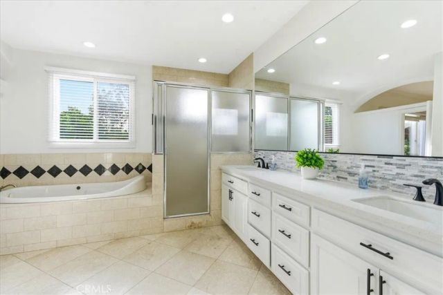 12831 Fairhaven Extention, Santa Ana, CA 92705