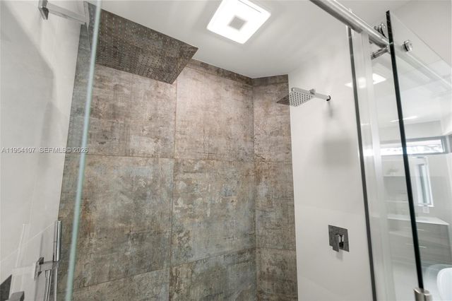 3910 NE 27th Ter, Lighthouse Point, FL 33064