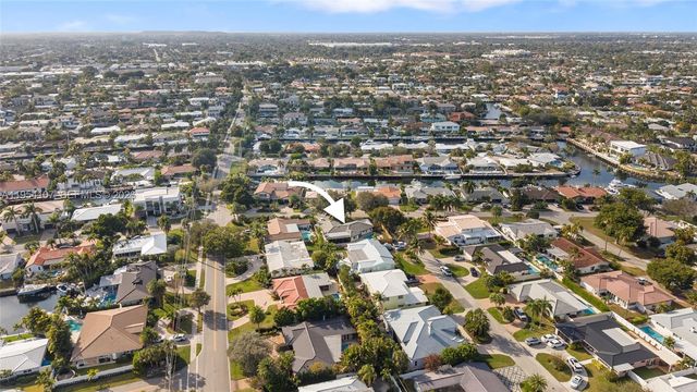 3910 NE 27th Ter, Lighthouse Point, FL 33064