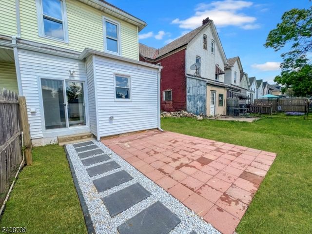 366 Thomas St, Phillipsburg Town, NJ 08865