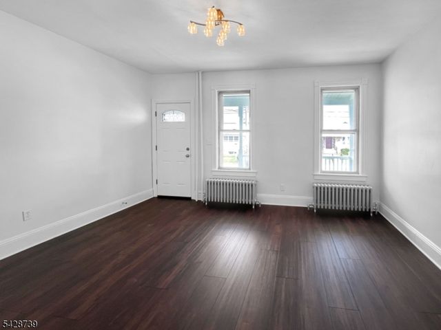 366 Thomas St, Phillipsburg Town, NJ 08865