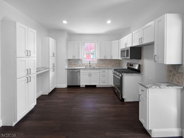 366 Thomas St, Phillipsburg Town, NJ 08865