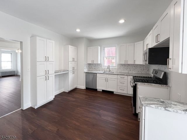366 Thomas St, Phillipsburg Town, NJ 08865