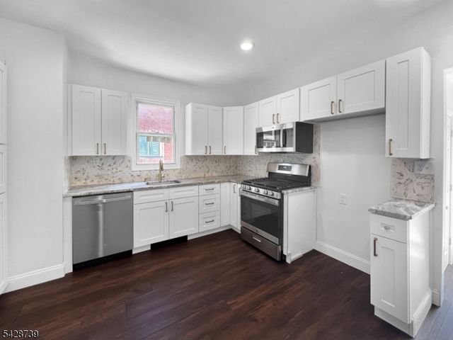 366 Thomas St, Phillipsburg Town, NJ 08865